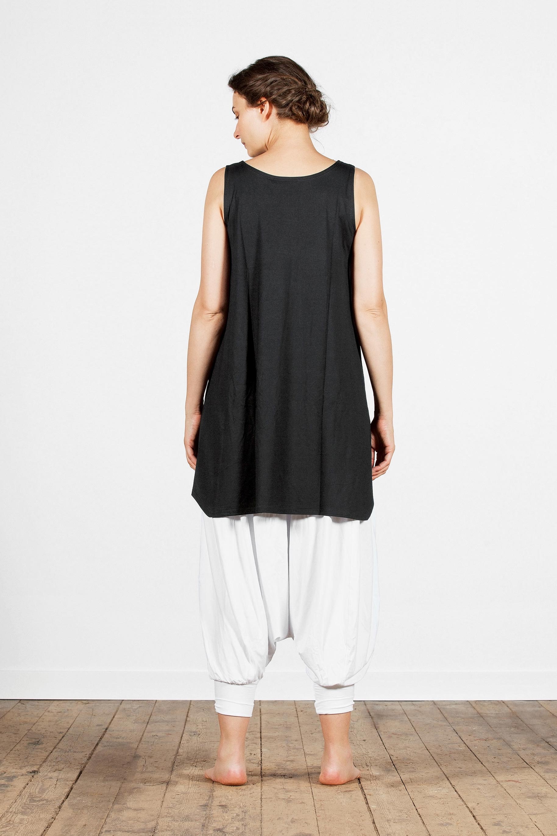 Sleeveless a-line viscose tunic