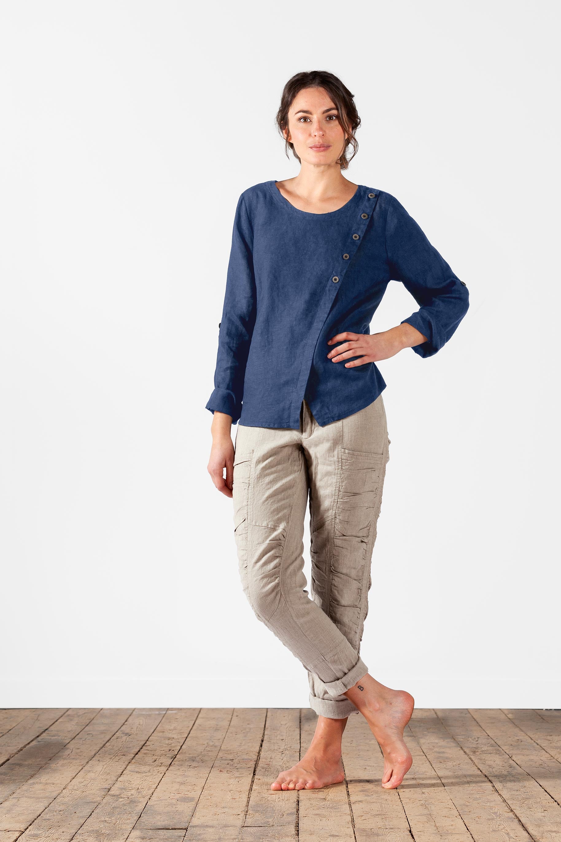 Linen blouse with wrap-around buttoning