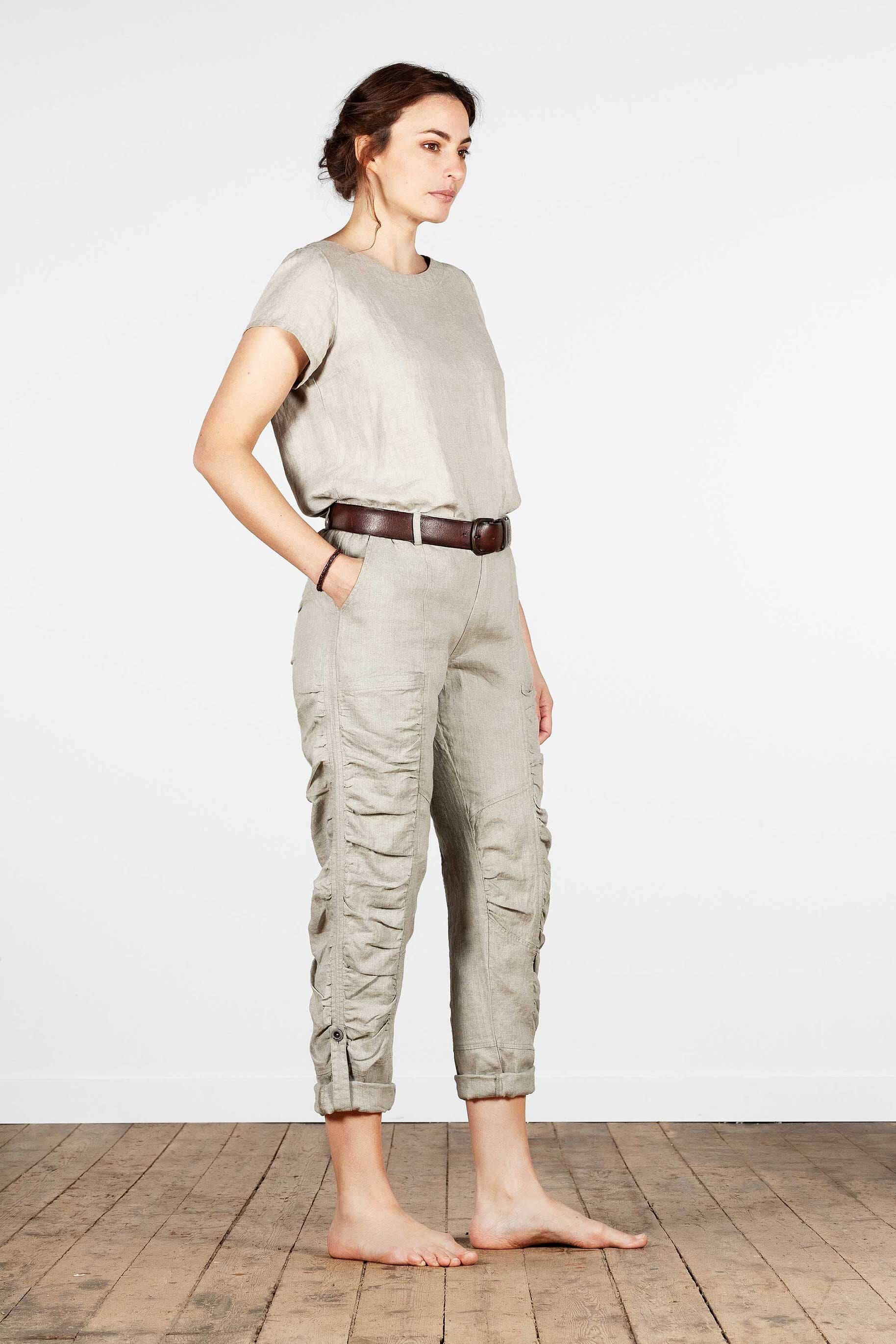 Pleated linen trousers