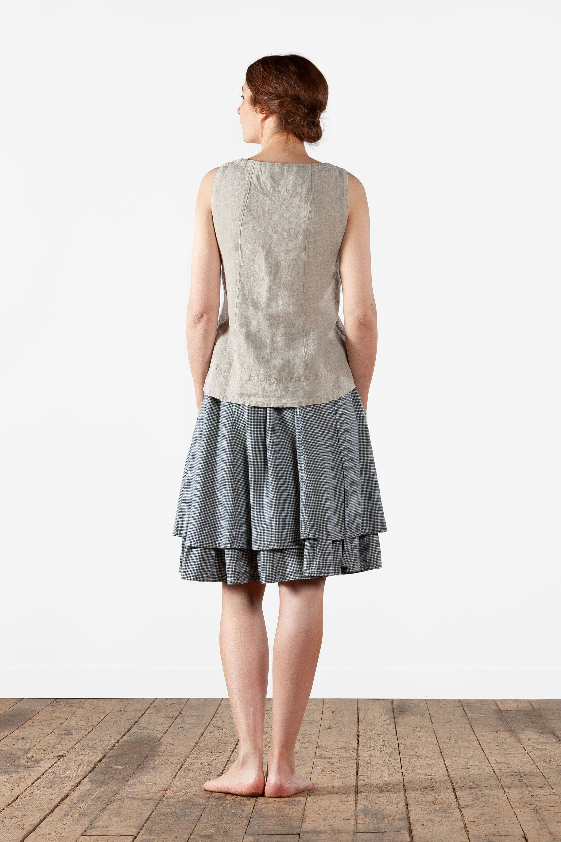 Straight tank top with buttons in linen