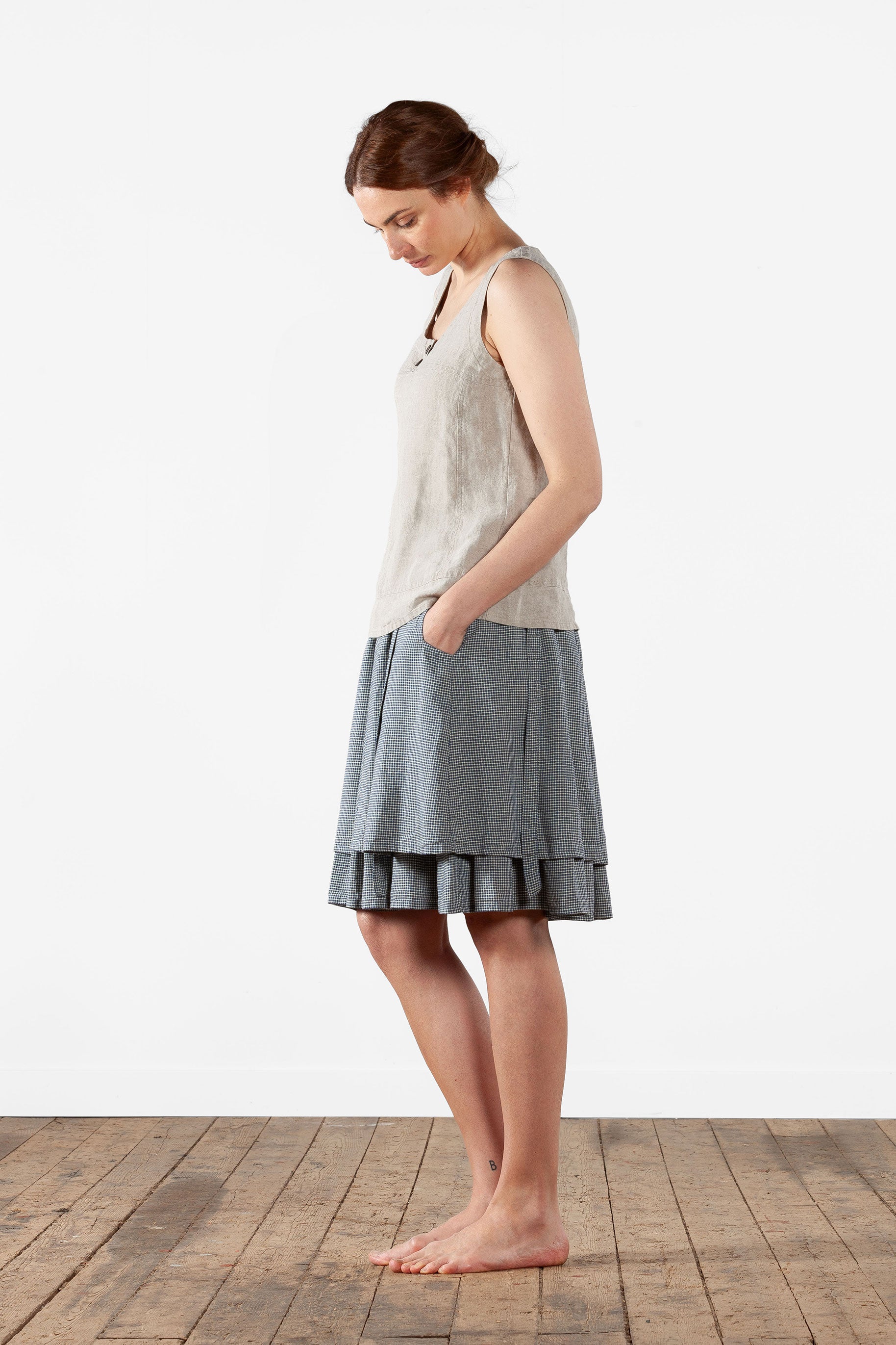 Straight tank top with buttons in linen